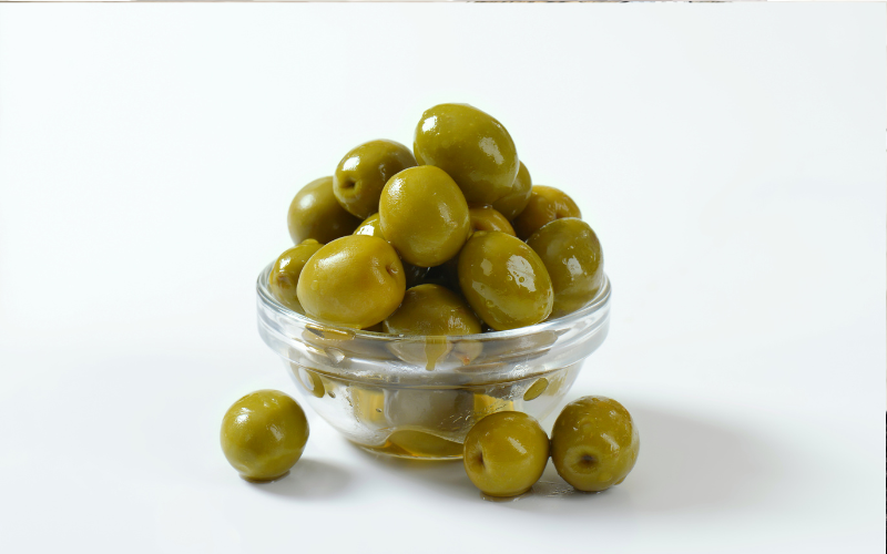 Aceitunas en la cocina internacional: recetas del mundo con un toque mediterráneo